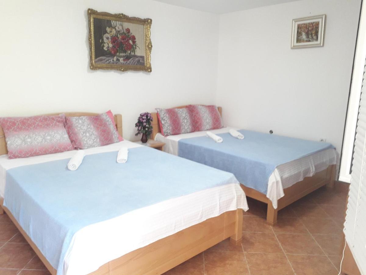 Apartments Petkovic Petrovac Екстериор снимка