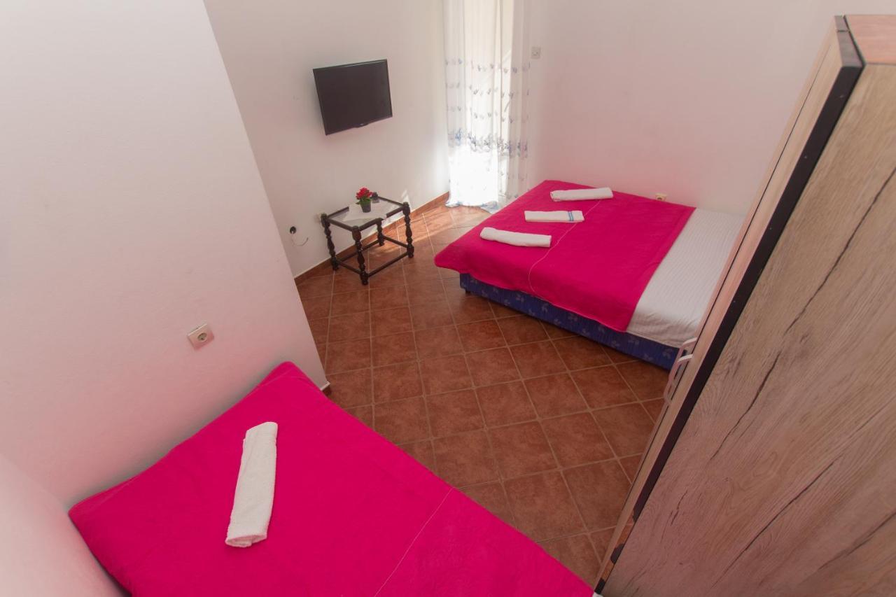 Apartments Petkovic Petrovac Екстериор снимка