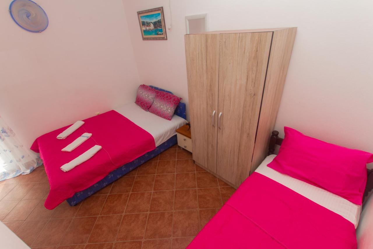 Apartments Petkovic Petrovac Екстериор снимка