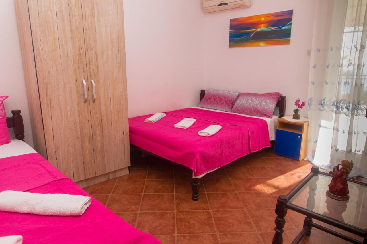 Apartments Petkovic Petrovac Екстериор снимка