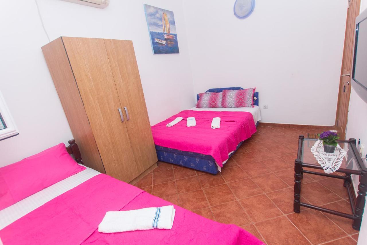 Apartments Petkovic Petrovac Екстериор снимка