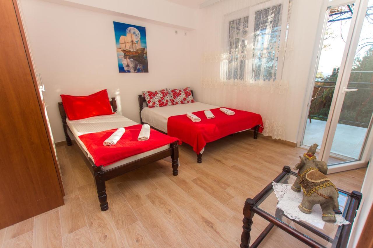 Apartments Petkovic Petrovac Екстериор снимка