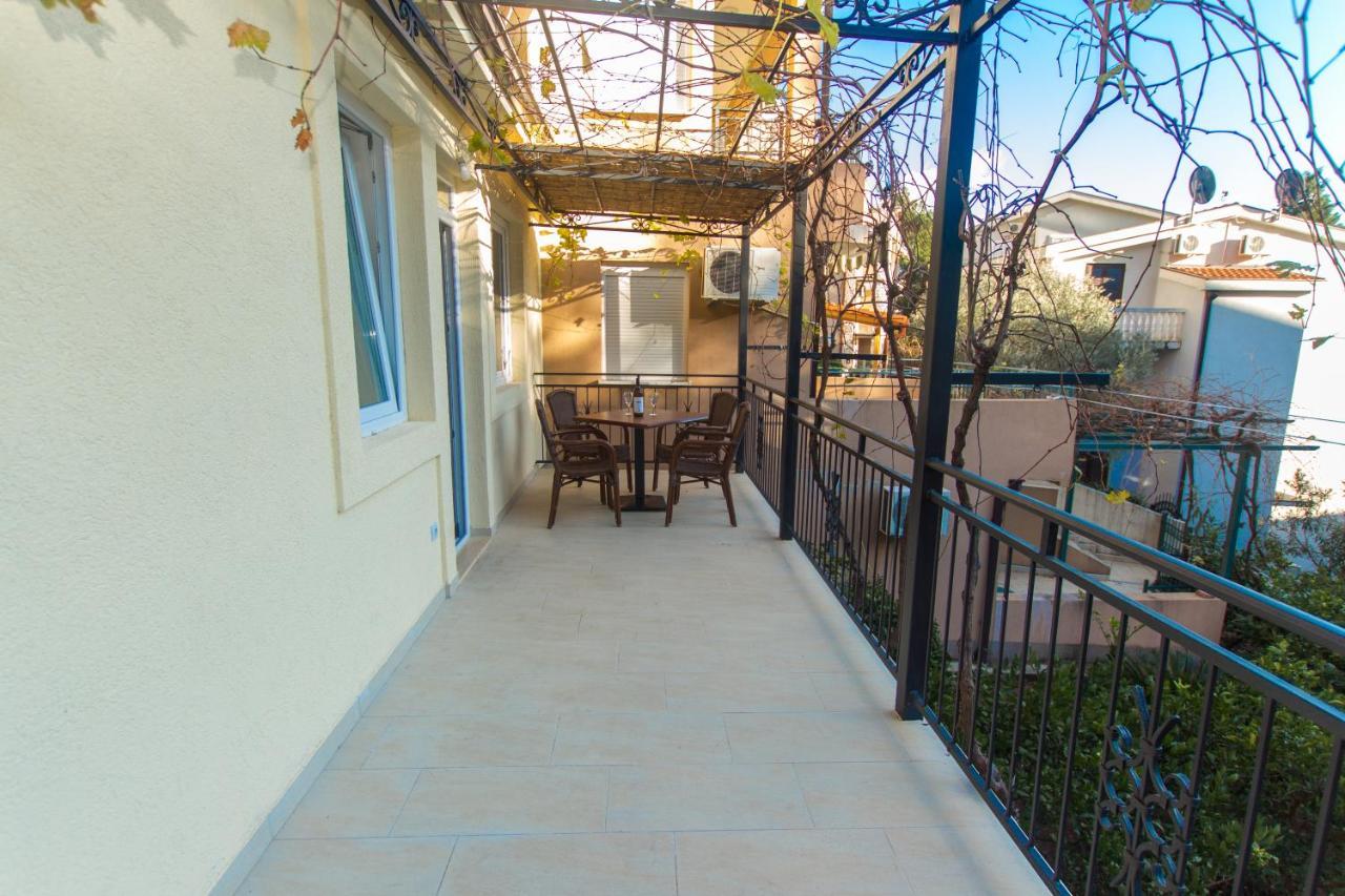 Apartments Petkovic Petrovac Екстериор снимка