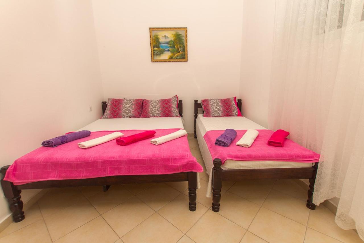Apartments Petkovic Petrovac Екстериор снимка
